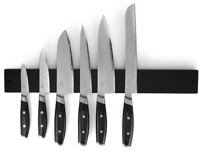 Mon | Yaxell Knives